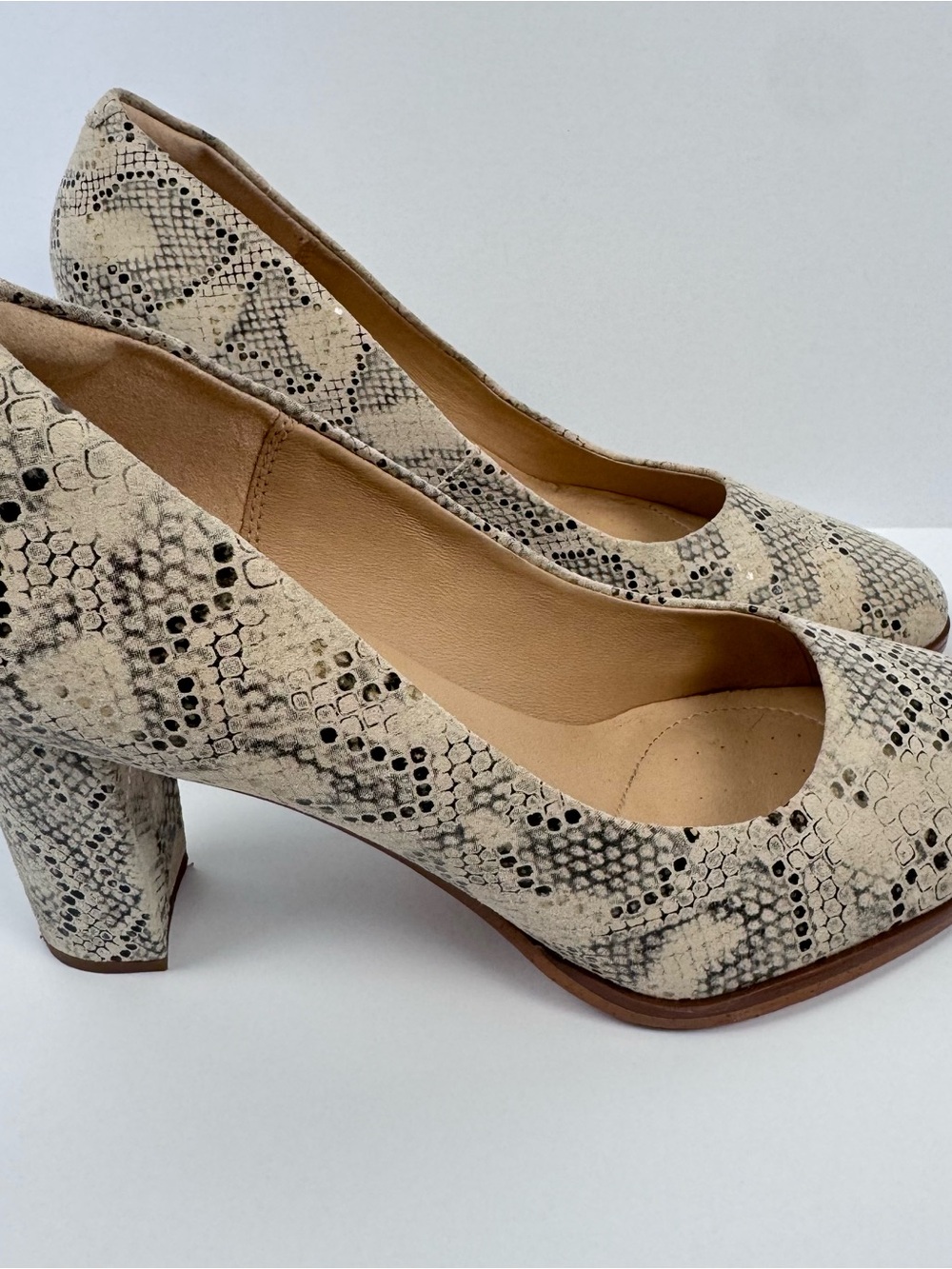 Clarks Snake-Print Block Heel Pumps in Cream and Black - Picture 2 of 9